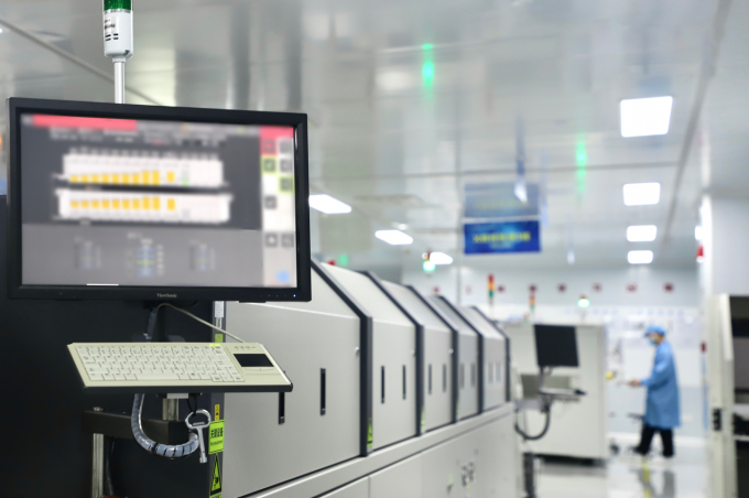 Sensore angolare di velocità con 3 assi adatto alla navigazione ad alta precisione 1