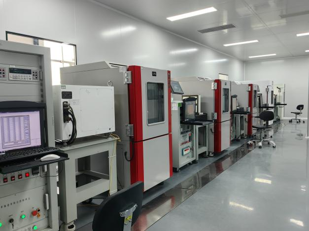 Avvio rapido Giroscopio in fibra ottica 3s Tempo di avvio e uscite digitali RS-422 per risultati accurati 4